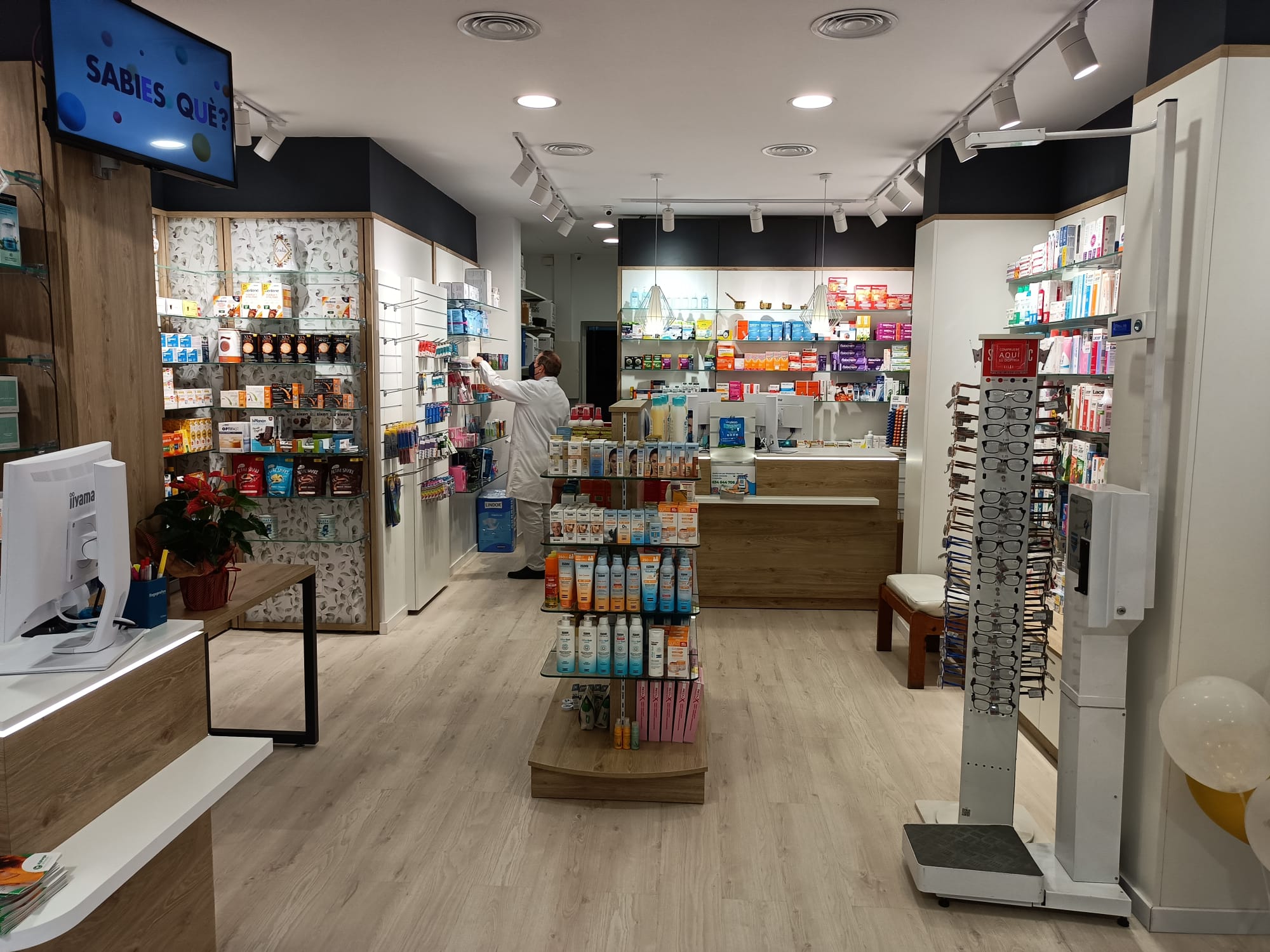 Farmacia Calle de Europa 17 Barcelona imagen interior 1 Farmacia Calle de Europa 17 Barcelona imagen interior 1