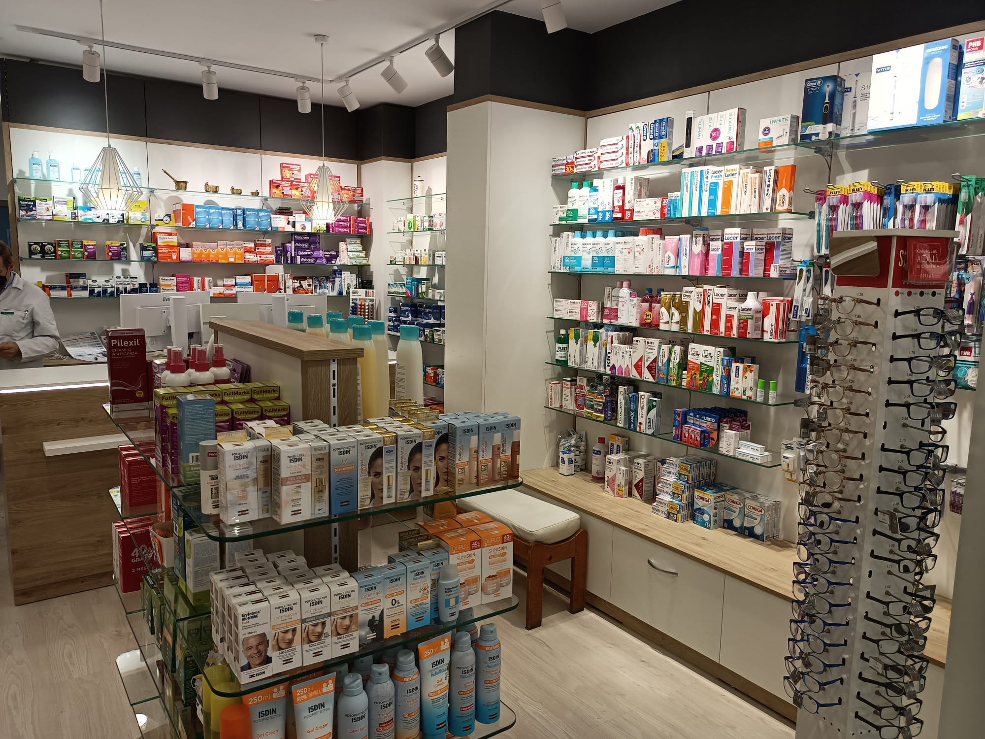Farmacia Calle de Europa 17 Barcelona imagen interior 4 Farmacia Calle de Europa 17 Barcelona imagen interior 4